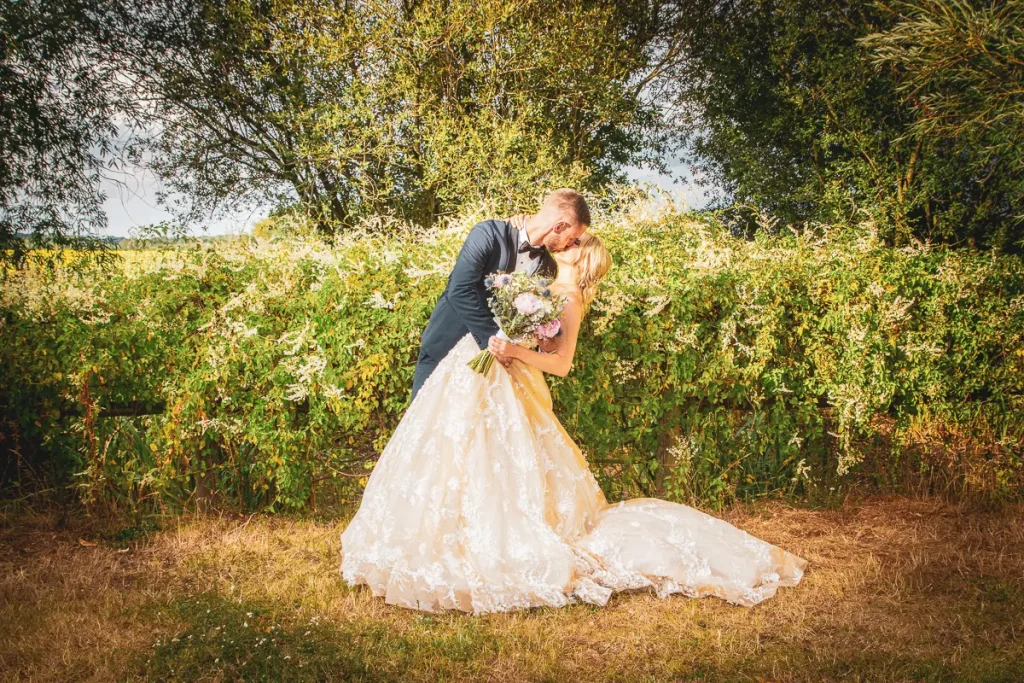 Mariés en photo - Un baiser à la renverse - Eure Evreux 27