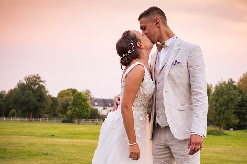 Couple-maries-mariage-photographeeure-evreux-27-normandie