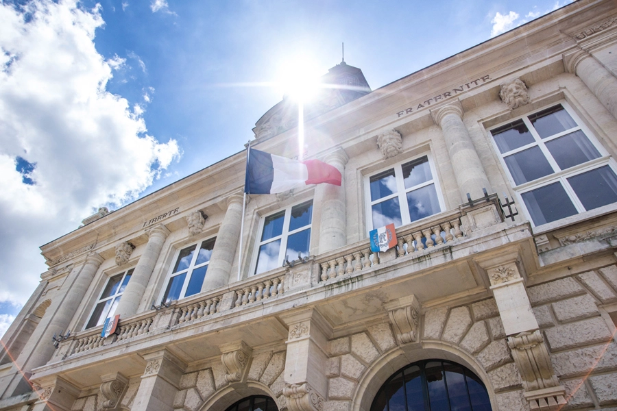 Mairie de Vernon Eure 27 Normandie photo extérieur - Rev'Eure photographe et vidéaste