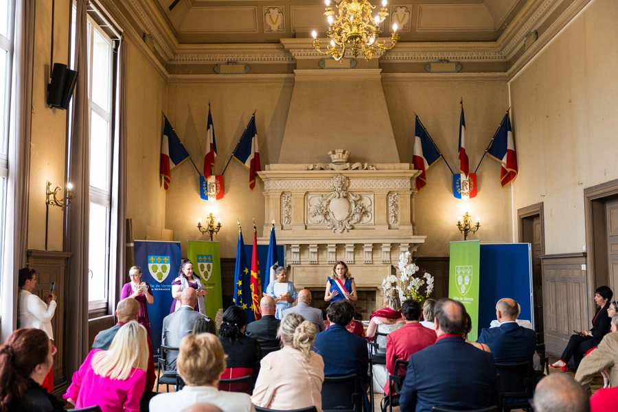 Mariage photo Mairie de Vernon Eure 27 Normandie - Rev'Eure photographe et vidéaste