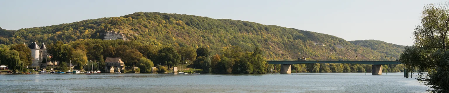 Ville de Vernon 27 Eure paysage vue sur Les Tourelles & Moulin - Rev'Eure photographe & vidéaste