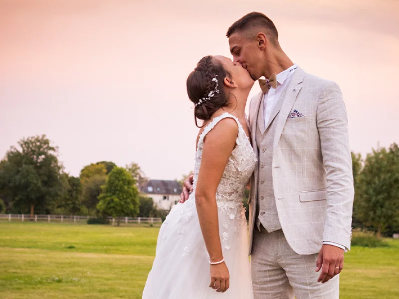 Couple-maries-mariage-photographeeure-evreux-27-normandie